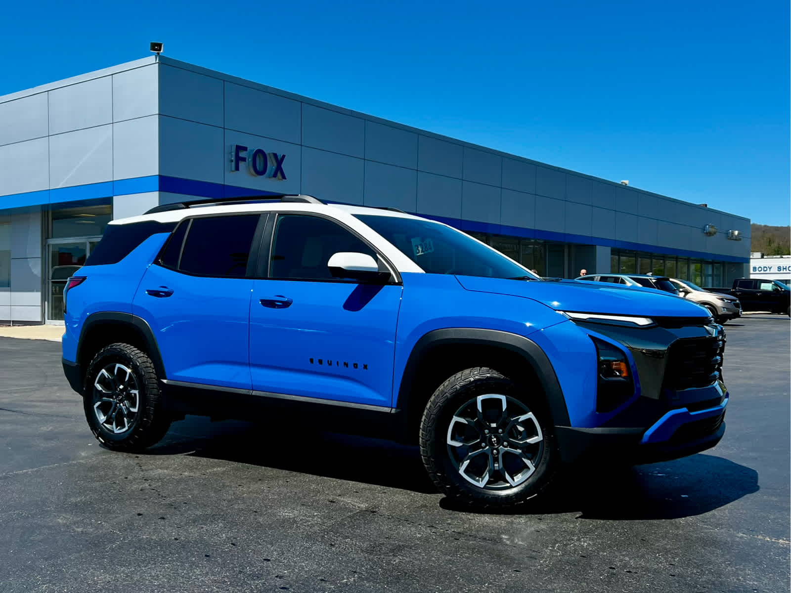 2026 Chevrolet Equinox ACTIV in Reef Blue Metallic — front three-quarter view